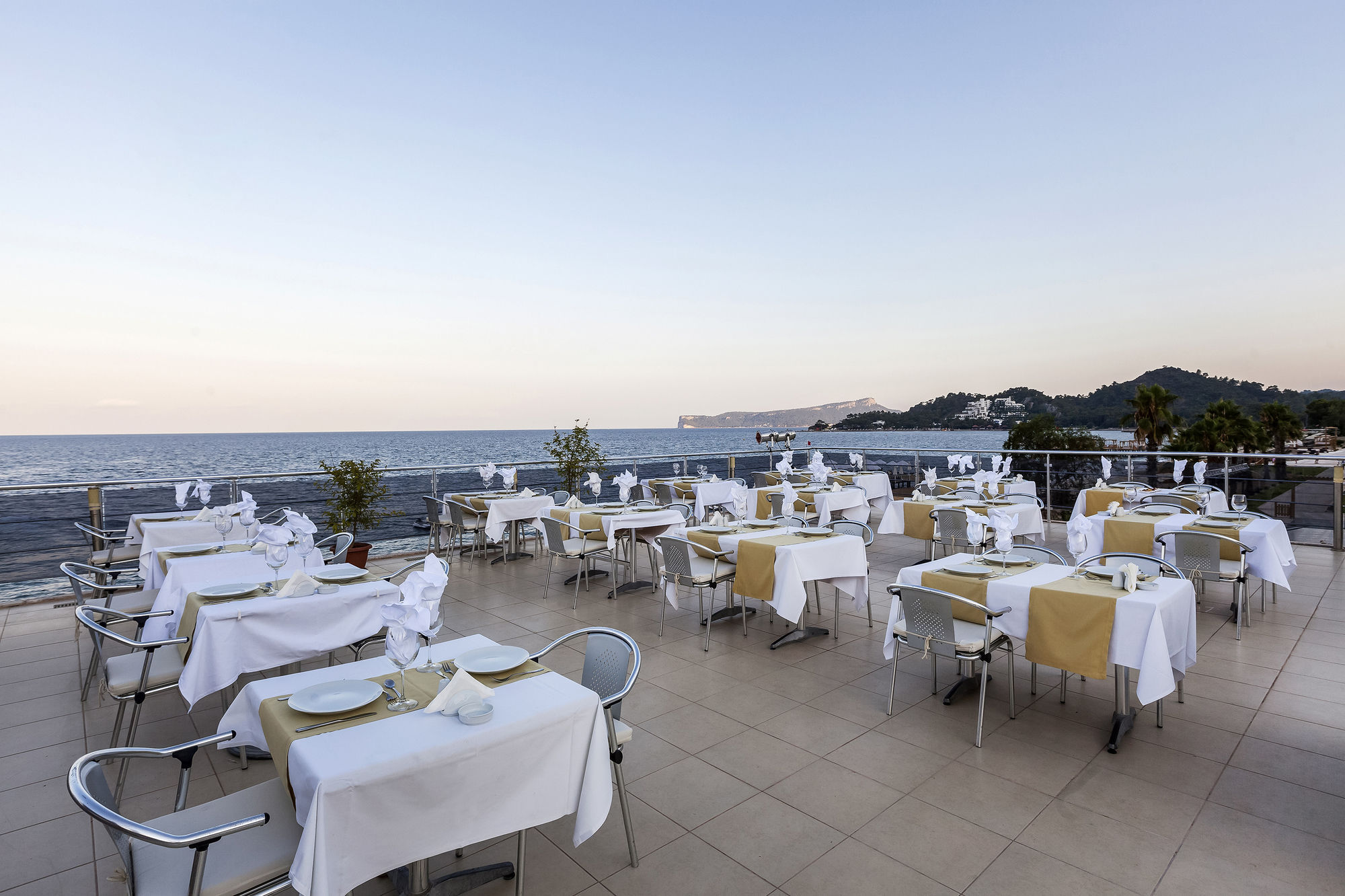 La Mer Hotel 高纳克 外观 照片